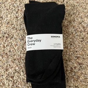 Sonoma womens crew socks- black!